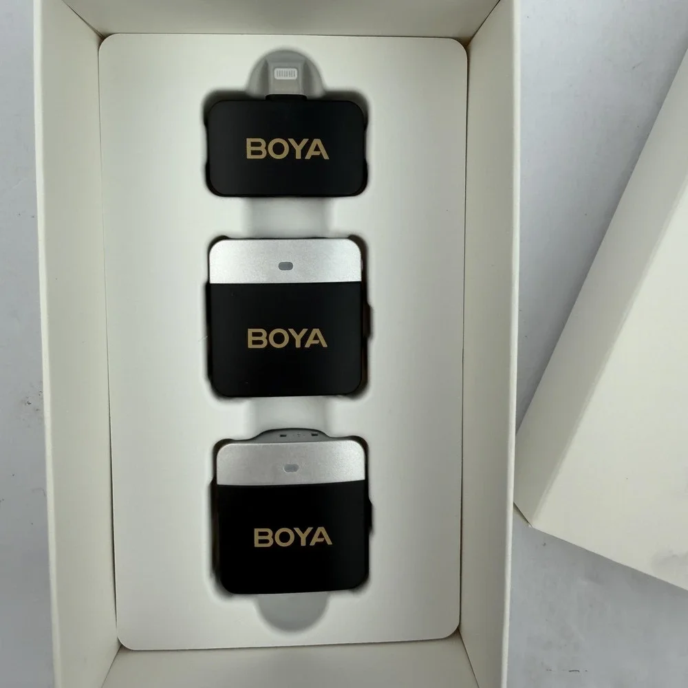 BOYA BY-M1V6 2.4GHz Dual Wireless Lavalier‎ Microphone System IPhone IPad Black